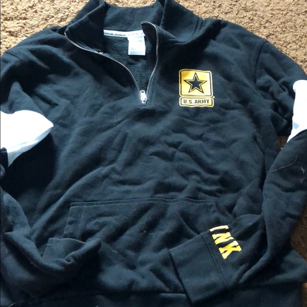 Half zip sweatshirt